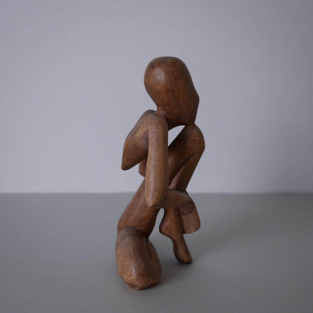 Yoga Inspireret Træfigur 4