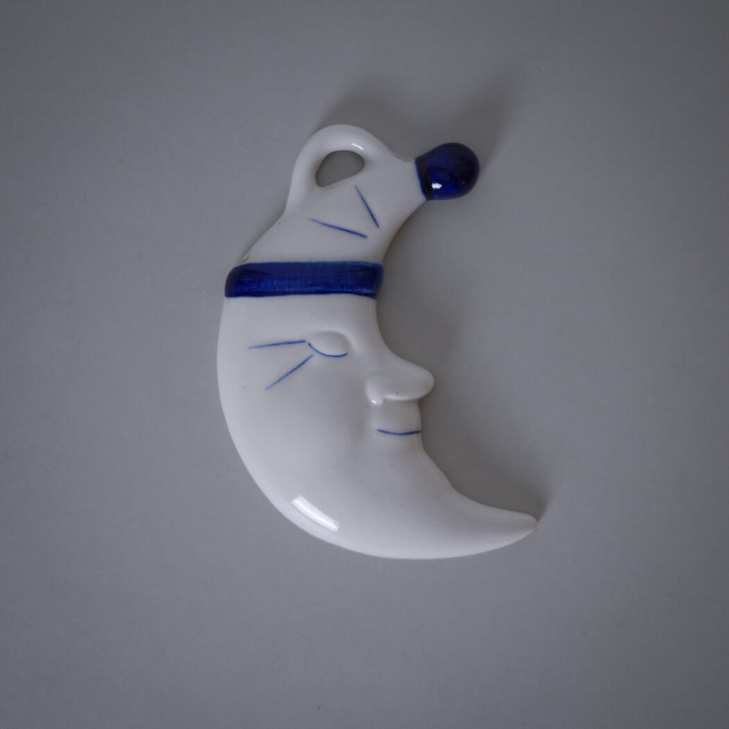 Italiensk Porcelæns Måne til Ophæng 1