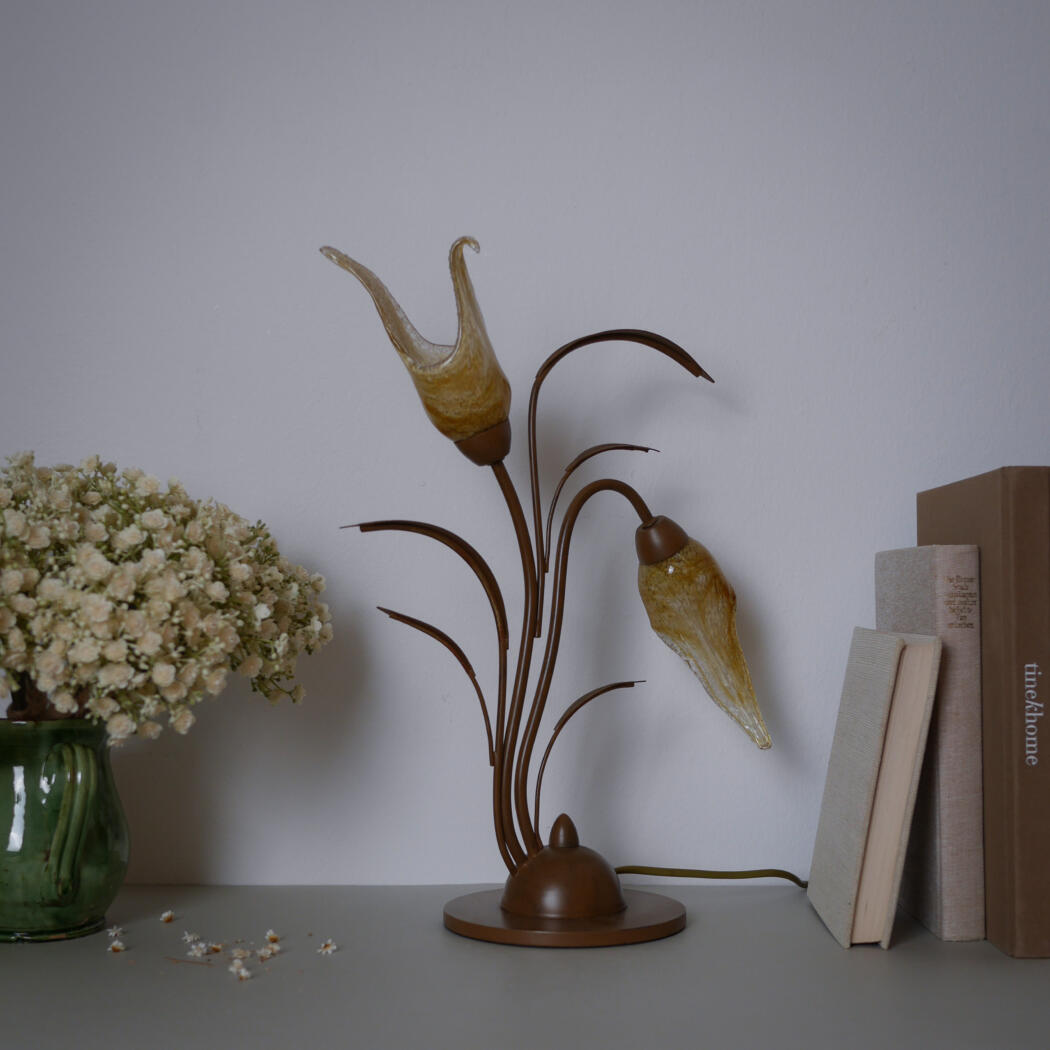 Bronzelampe med Glasblomster