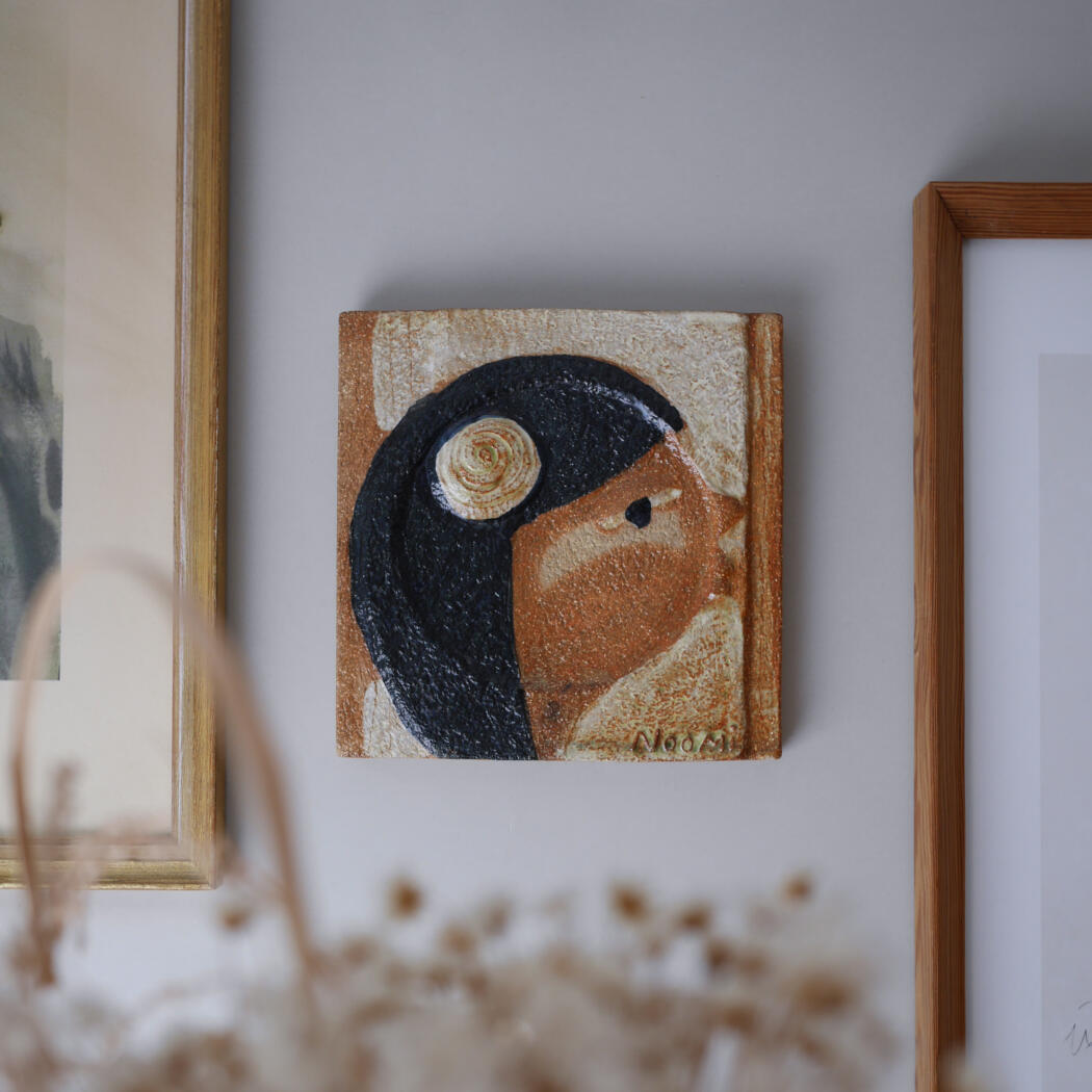 Keramik Relief med Pige