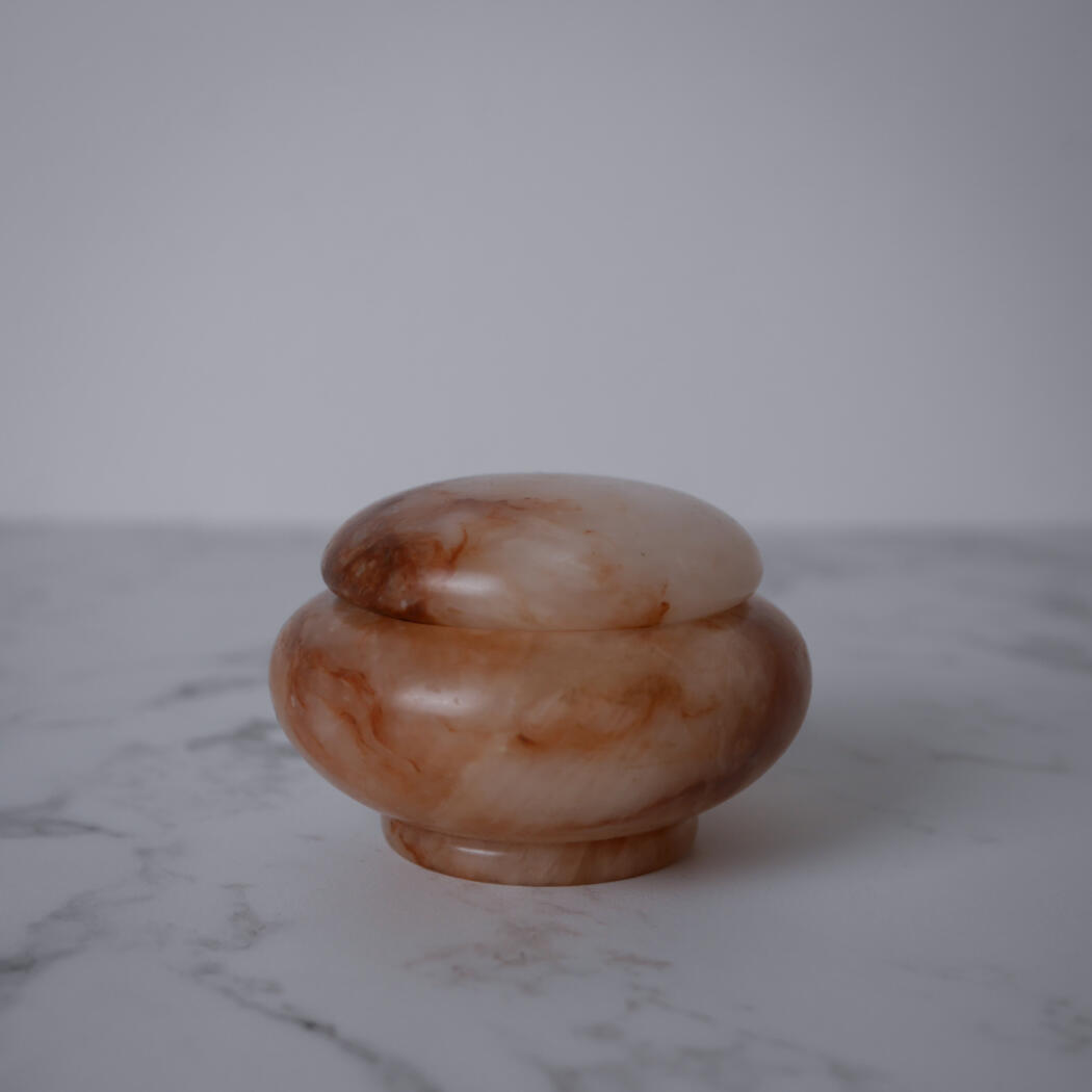 Rund Alabaster Krukke med Låg 5