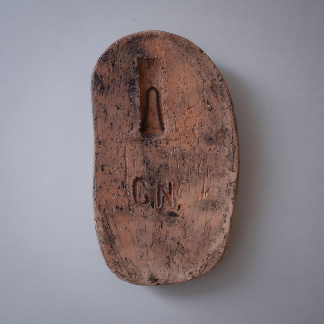 Ugle Relief med Orange Detaljer 5