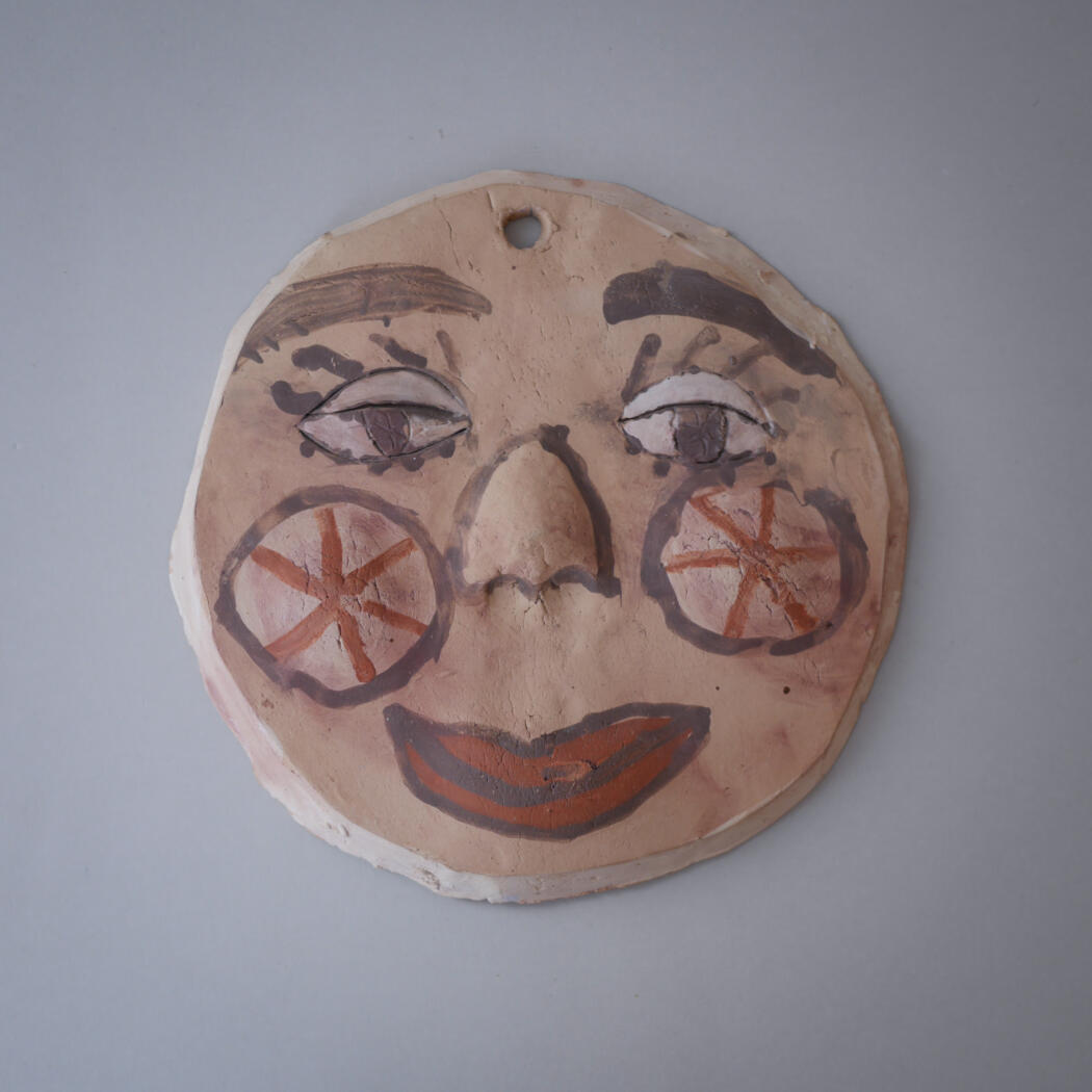 Rund Håndlavet Keramik Maske 1
