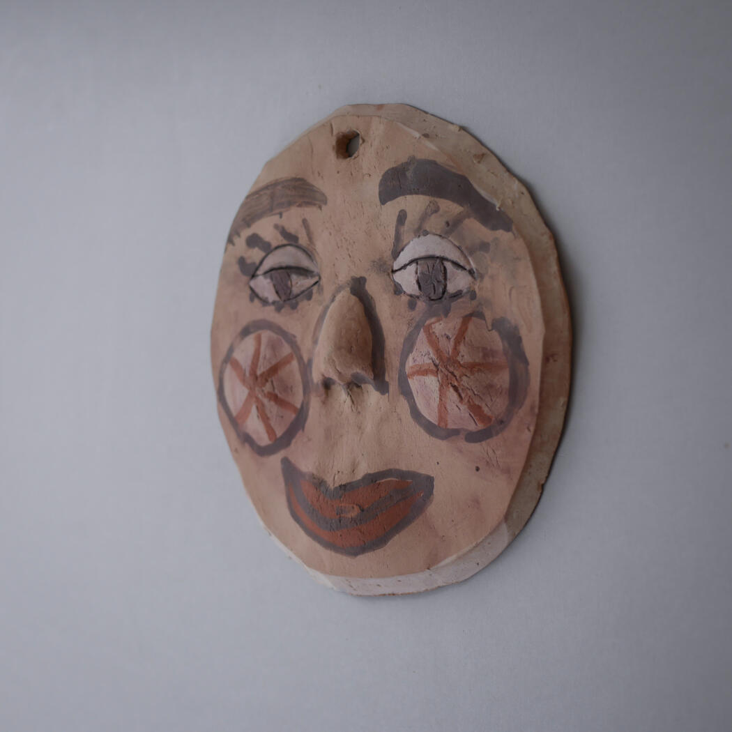 Rund Håndlavet Keramik Maske 2