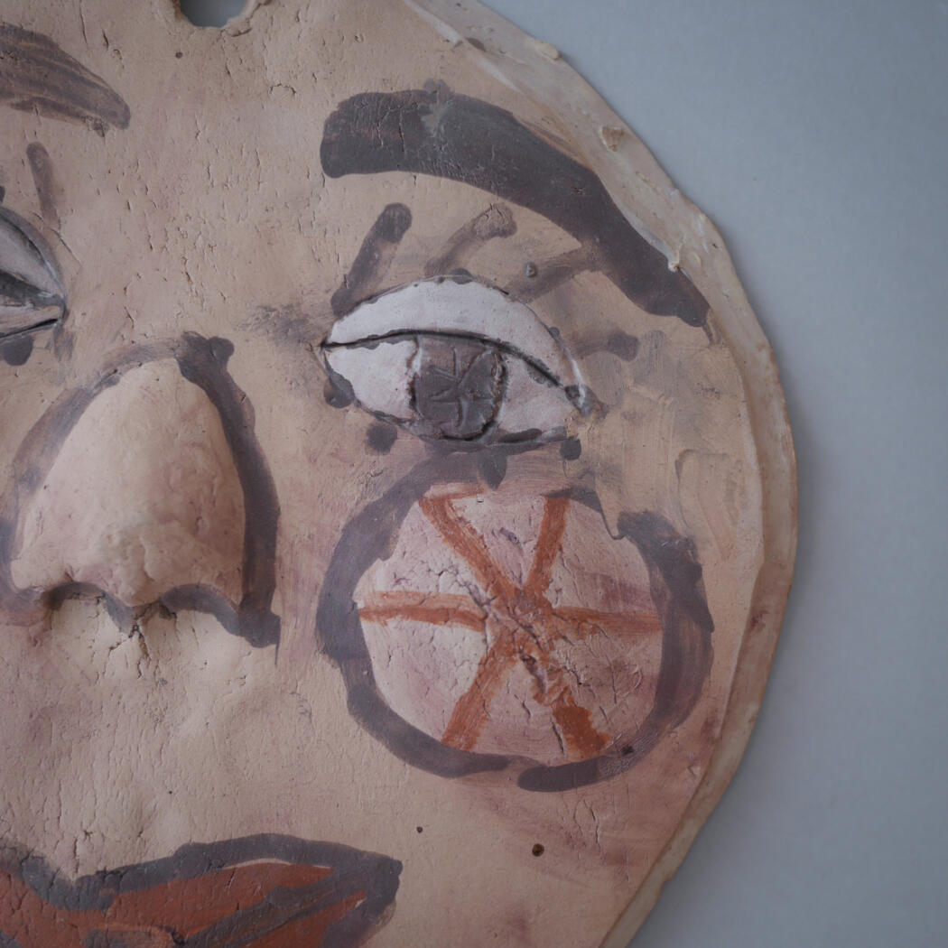 Rund Håndlavet Keramik Maske 4