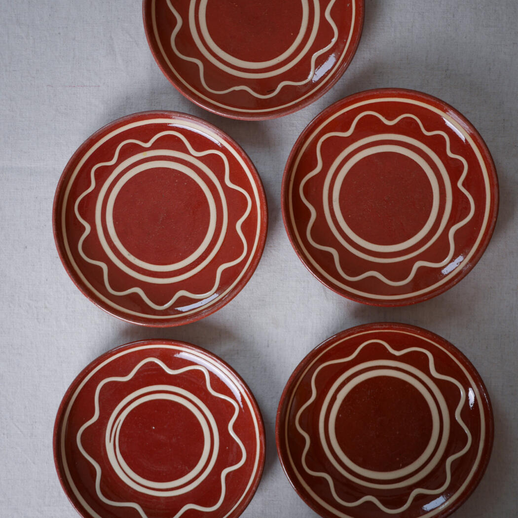Brune Keramiktallerkner med Lyse Striber, 5 stk. 4