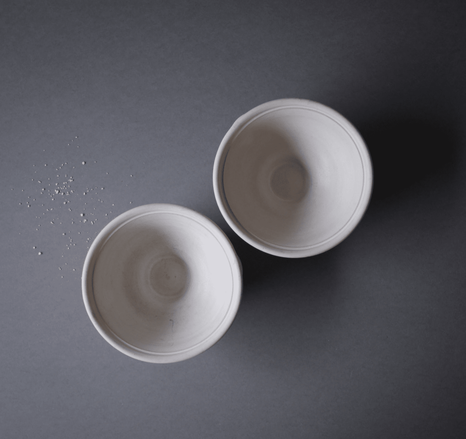 Hvide keramikskåle, 2 stk. 8