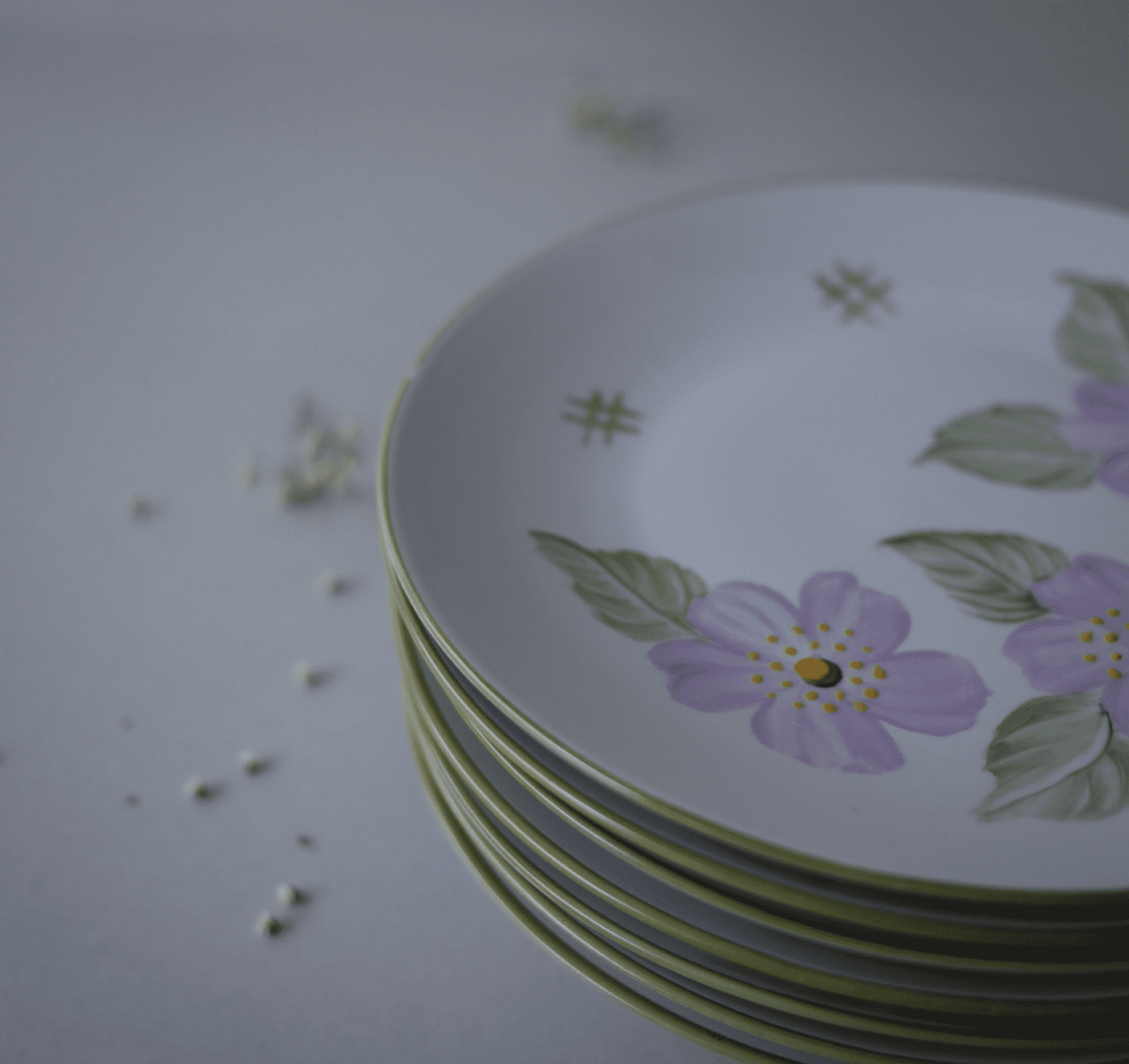 Håndmalede tallerkner med blomster, 7 stk. 5