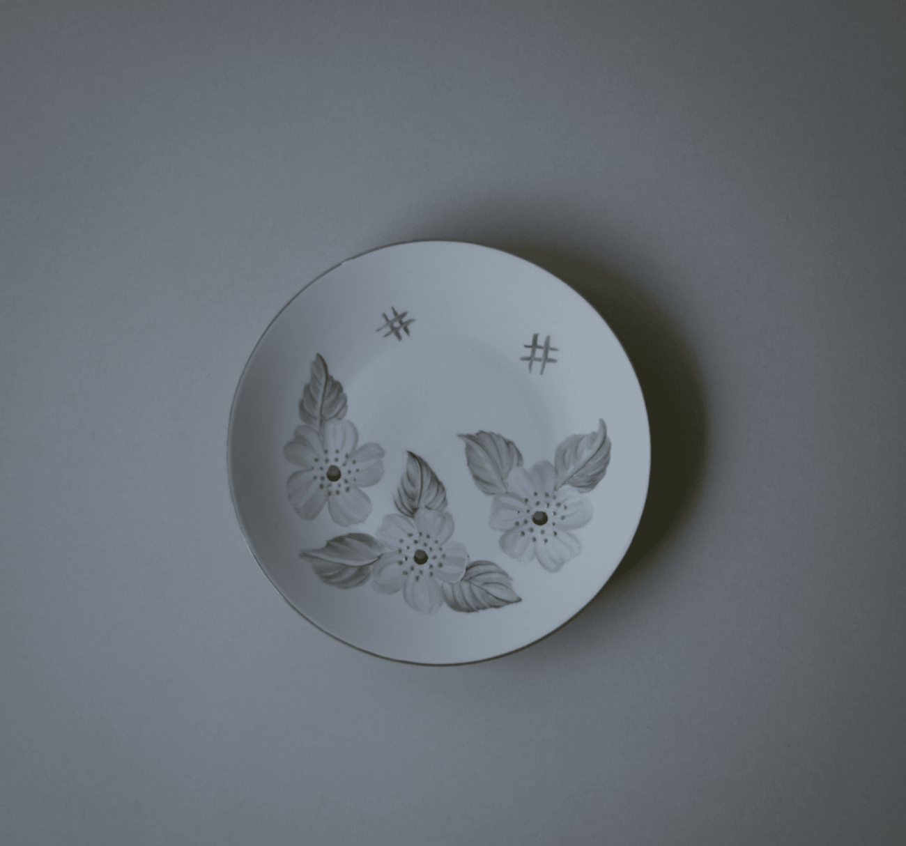 Håndmalede tallerkner med blomster, 7 stk. 7