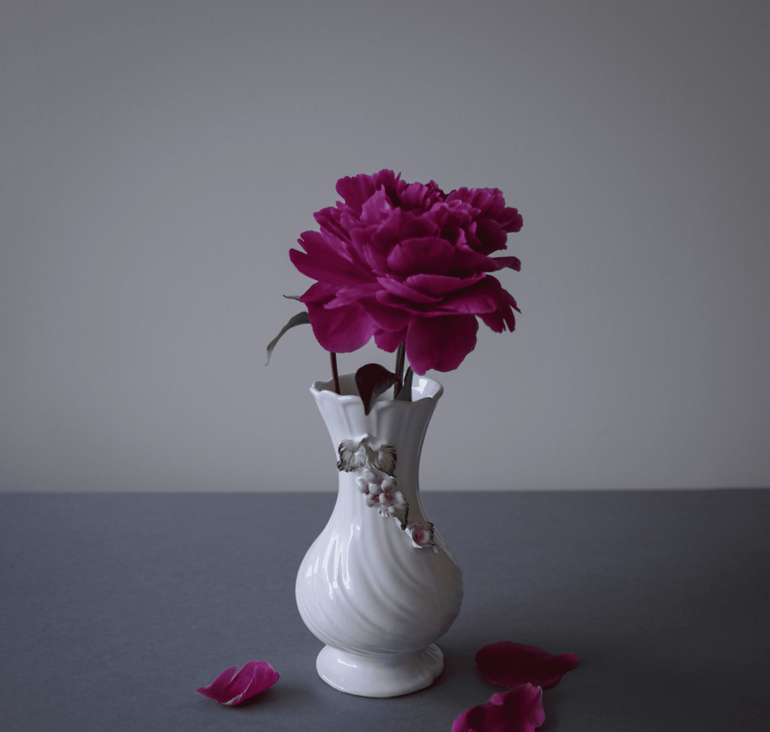 Hvid Vase med Bær 4